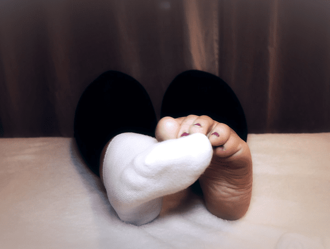 Sexy feet and white socks