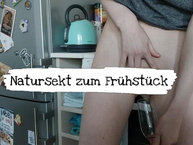 Natursekt zum Frühstück