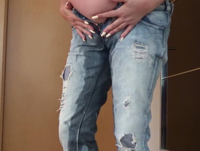 In Wunsch Jeans Hose meine volle Blase geleert ....
