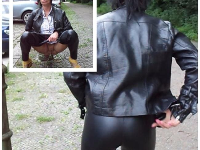 Latexleggins +Lederjacken Piss