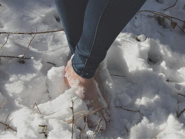 KRASSES ERLEBNISS MIT FÜßEN IM SCHNEE!!!